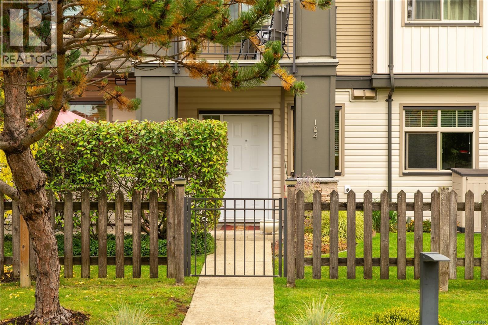 104 2111 Meredith Rd, Nanaimo, British Columbia  V9S 2N2 - Photo 2 - 1018405