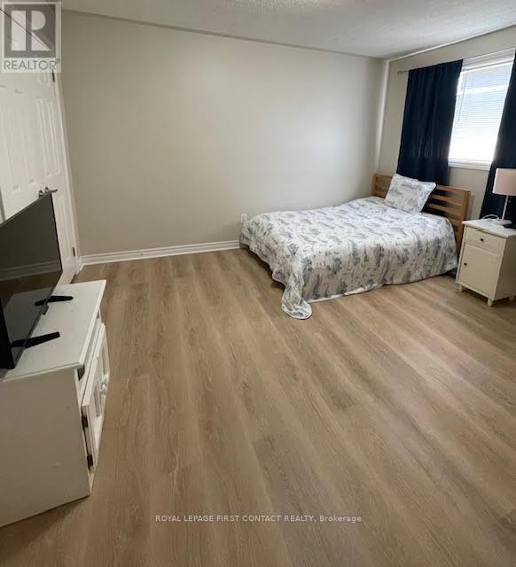 26 Kenwell Crescent, Barrie (Holly), Ontario  L4N 0A4 - Photo 27 - S12486307