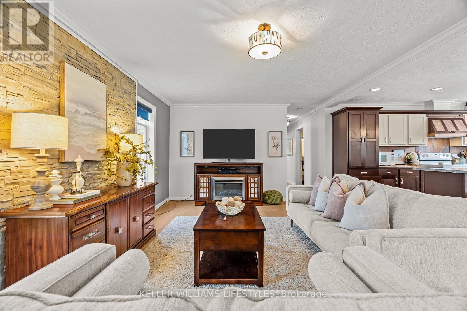 17 George Street, Strathroy-Caradoc, Ontario  N7G 3K9 - Photo 16 - X12486366