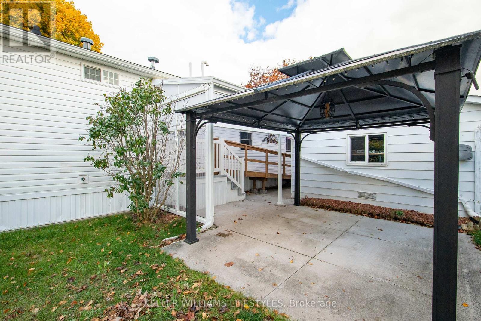 17 George Street, Strathroy-Caradoc, Ontario  N7G 3K9 - Photo 38 - X12486366