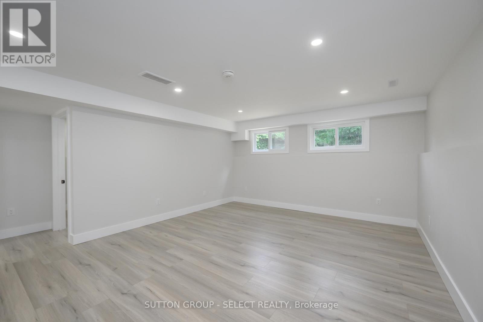 34 Ripley Road, London East, Ontario  N5V 3V1 - Photo 16 - X12486486