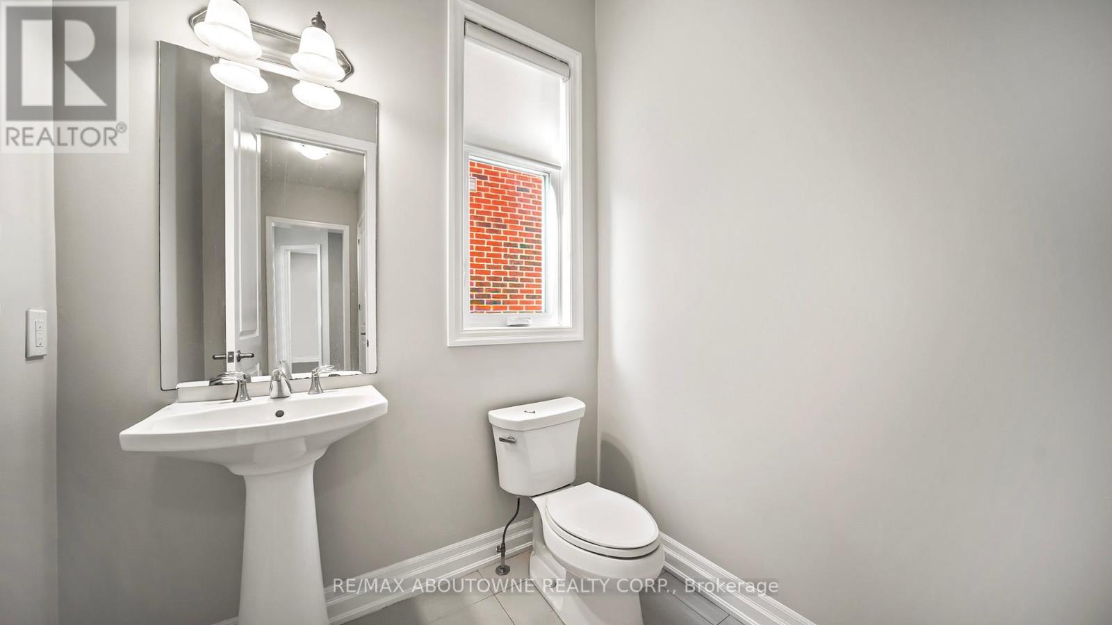 129 Robert Berry Crescent, King, Ontario  L7B 0M3 - Photo 4 - N12440850