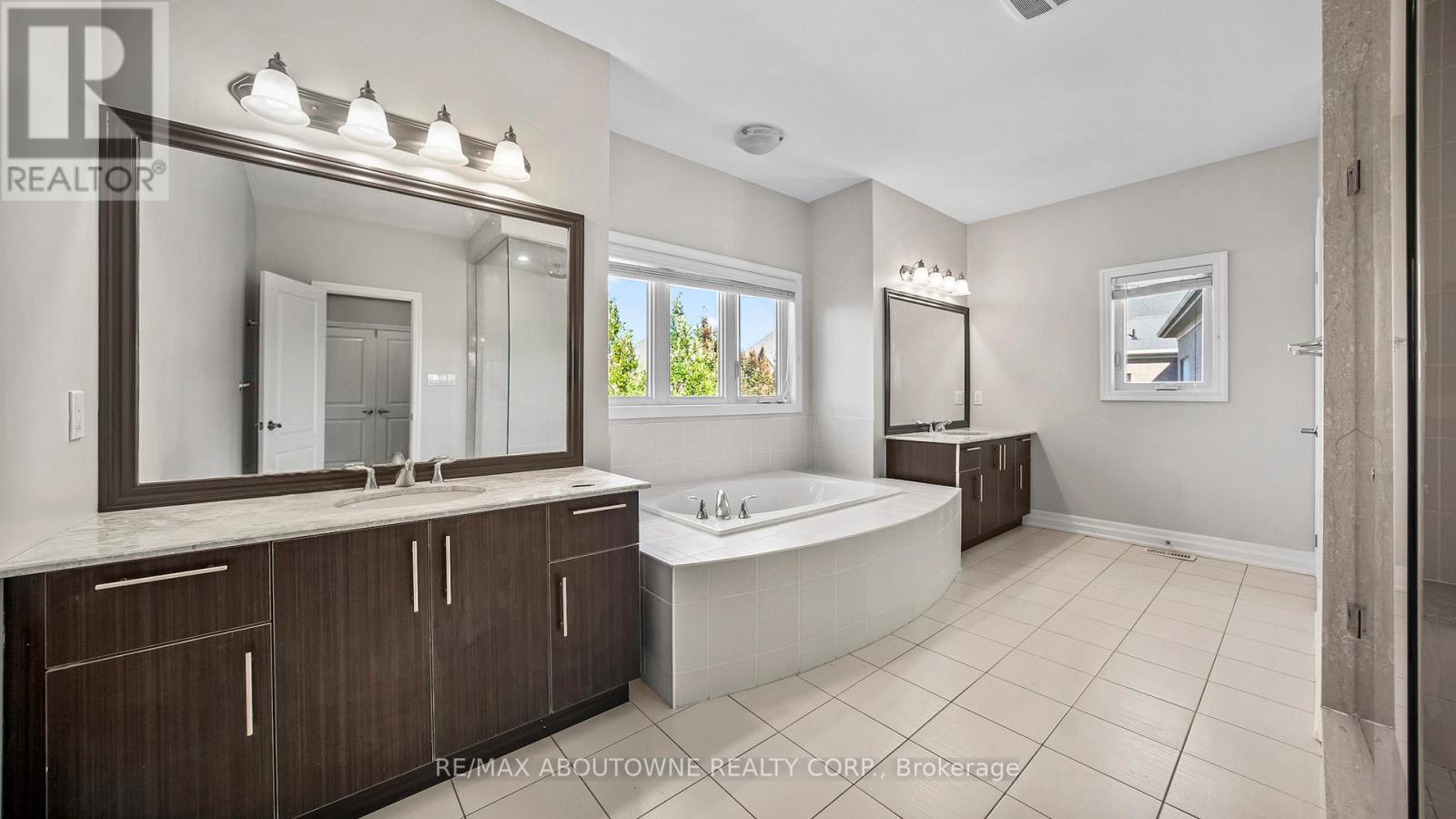 129 Robert Berry Crescent, King, Ontario  L7B 0M3 - Photo 26 - N12440850