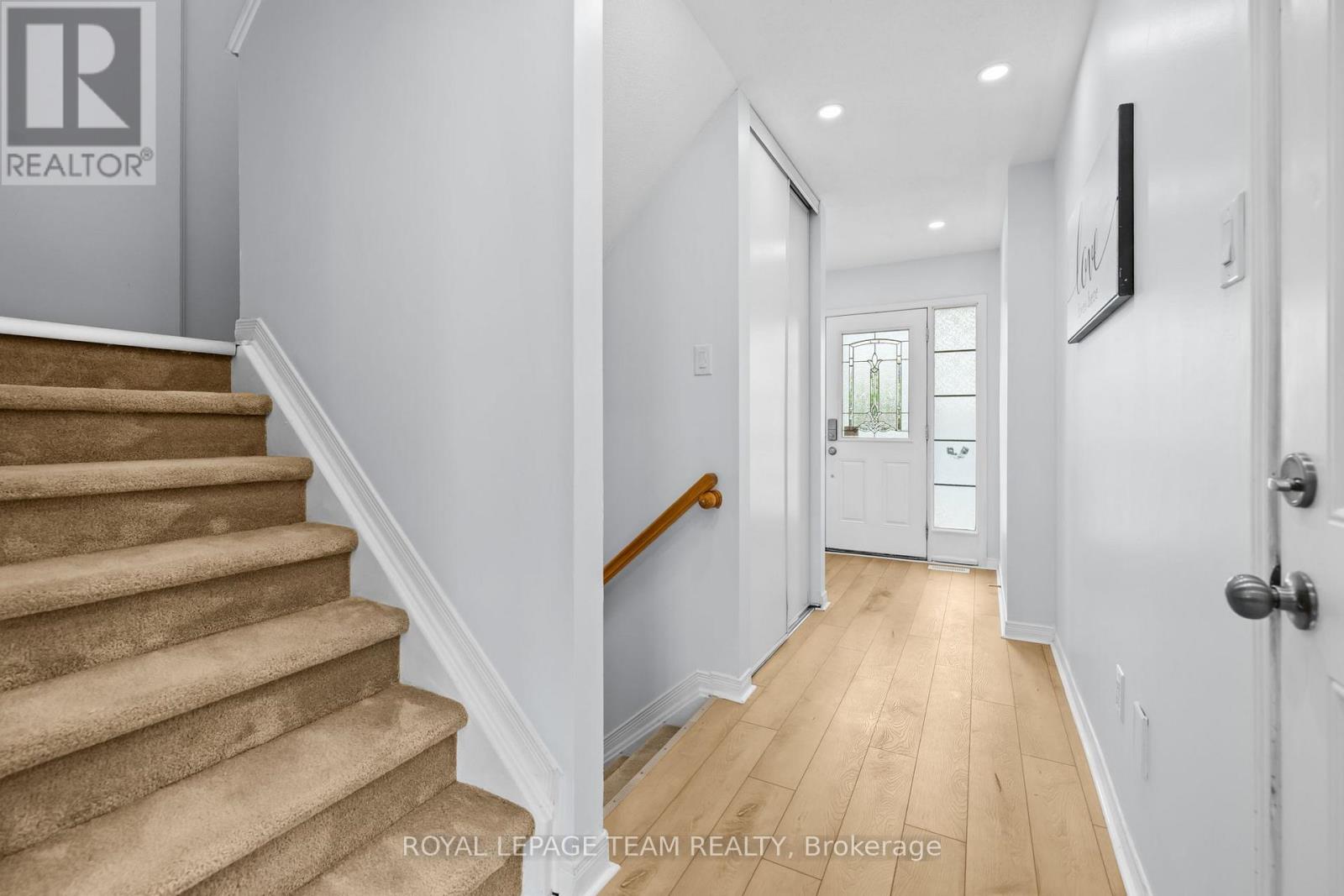 381 Moffatt Pond Court, Ottawa, Ontario  K2J 0C9 - Photo 4 - X12486358