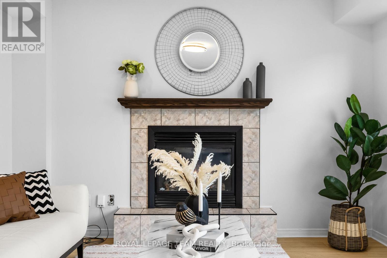 381 Moffatt Pond Court, Ottawa, Ontario  K2J 0C9 - Photo 8 - X12486358