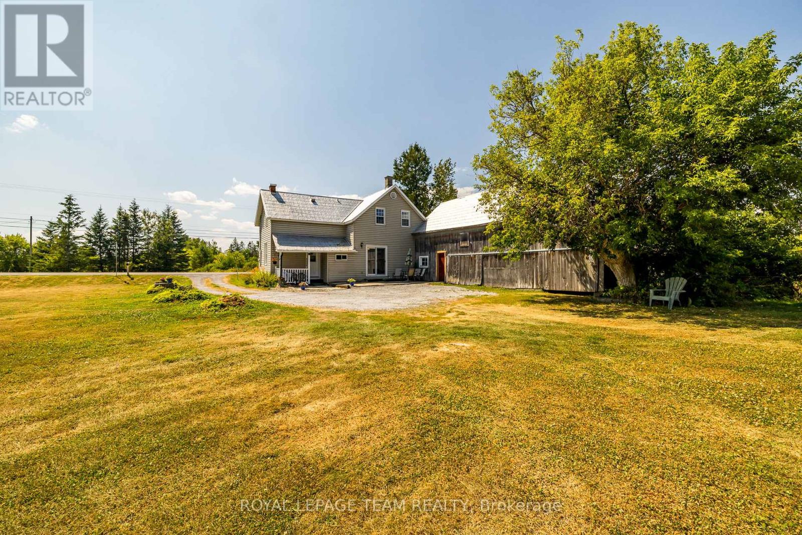 2106 Dunrobin Road, Ottawa, Ontario  K0A 1T0 - Photo 11 - X12486373