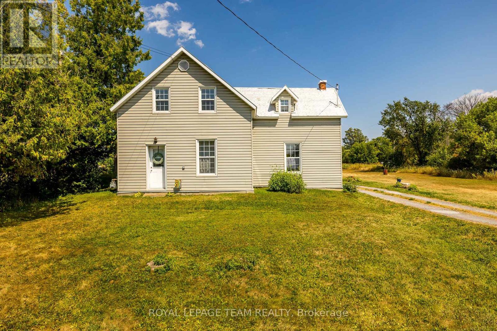 2106 Dunrobin Road, Ottawa, Ontario  K0A 1T0 - Photo 12 - X12486373