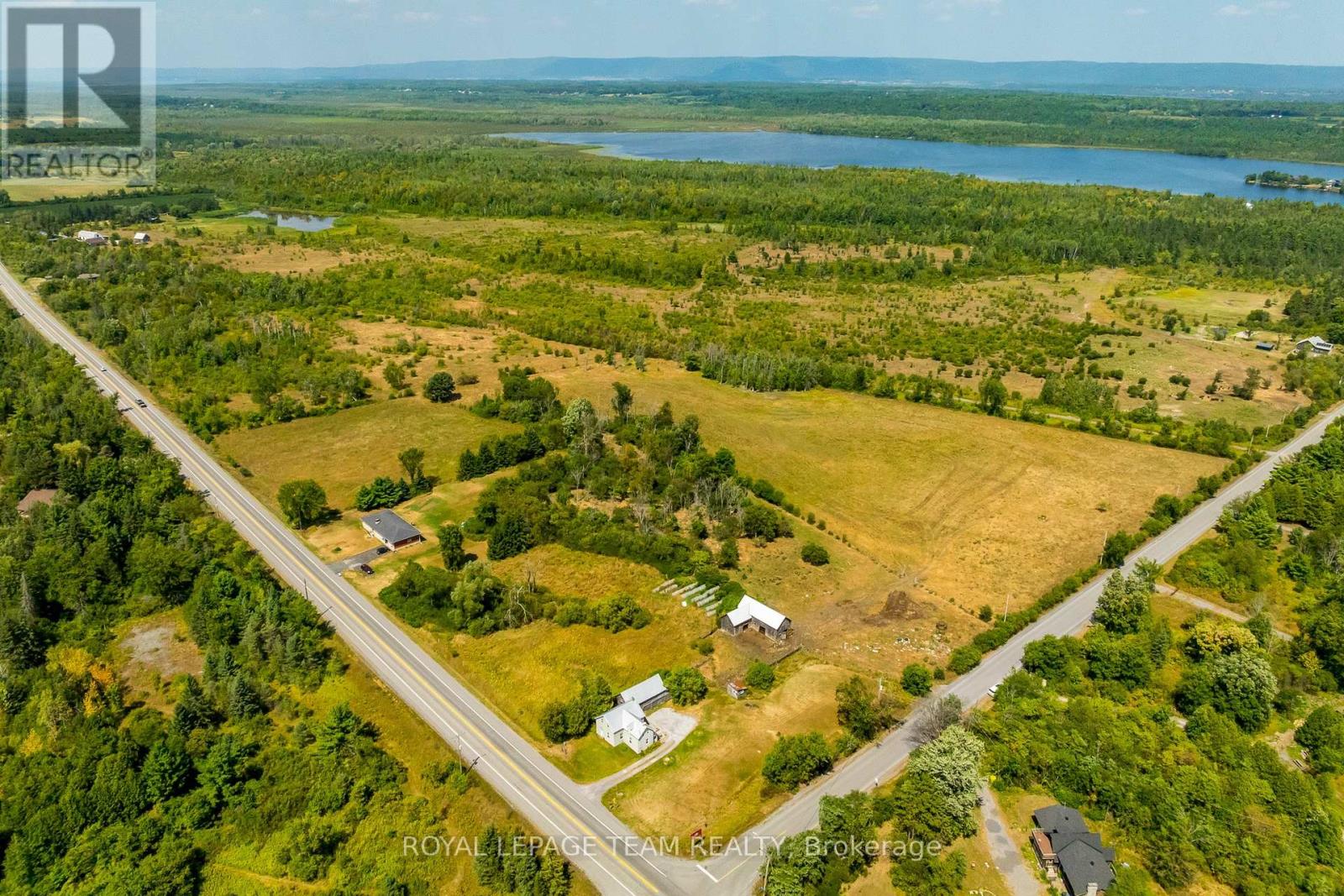 2106 Dunrobin Road, Ottawa, Ontario  K0A 1T0 - Photo 34 - X12486373