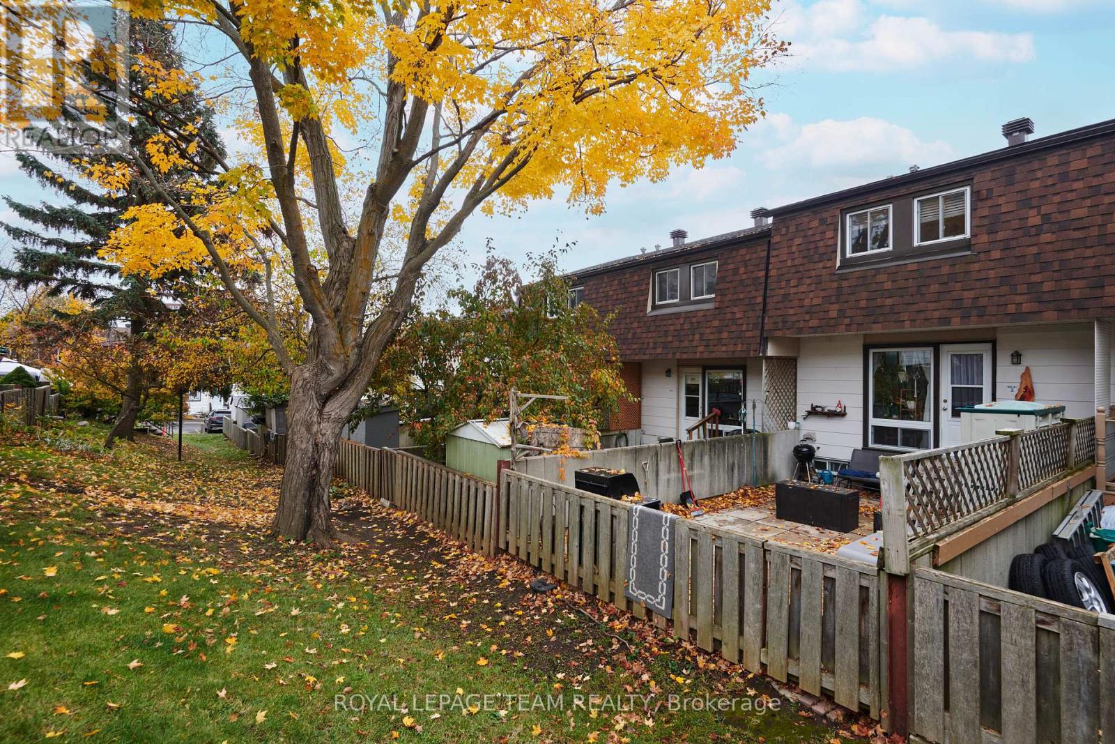 B - 902 Elmsmere Road, Ottawa, Ontario  K1J 7T6 - Photo 20 - X12486398