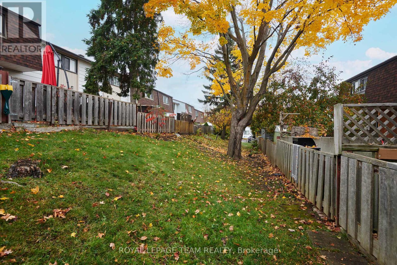 B - 902 Elmsmere Road, Ottawa, Ontario  K1J 7T6 - Photo 21 - X12486398