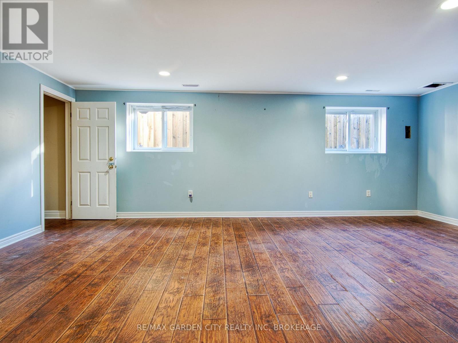 61 Concord Avenue, St. Catharines, Ontario  L2M 5N9 - Photo 26 - X12486464