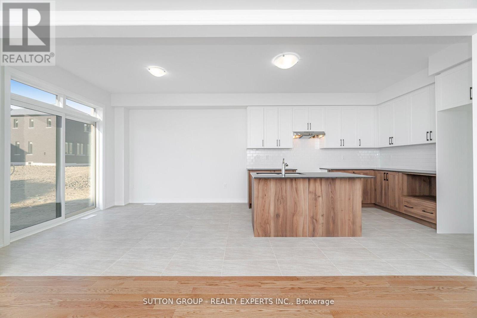 6 Raja Street, Brampton, Ontario  L6P 3K8 - Photo 14 - W12486313