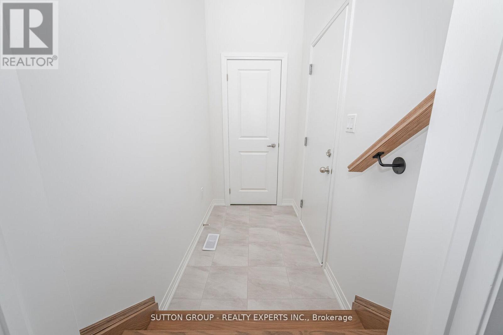 6 Raja Street, Brampton, Ontario  L6P 3K8 - Photo 16 - W12486313