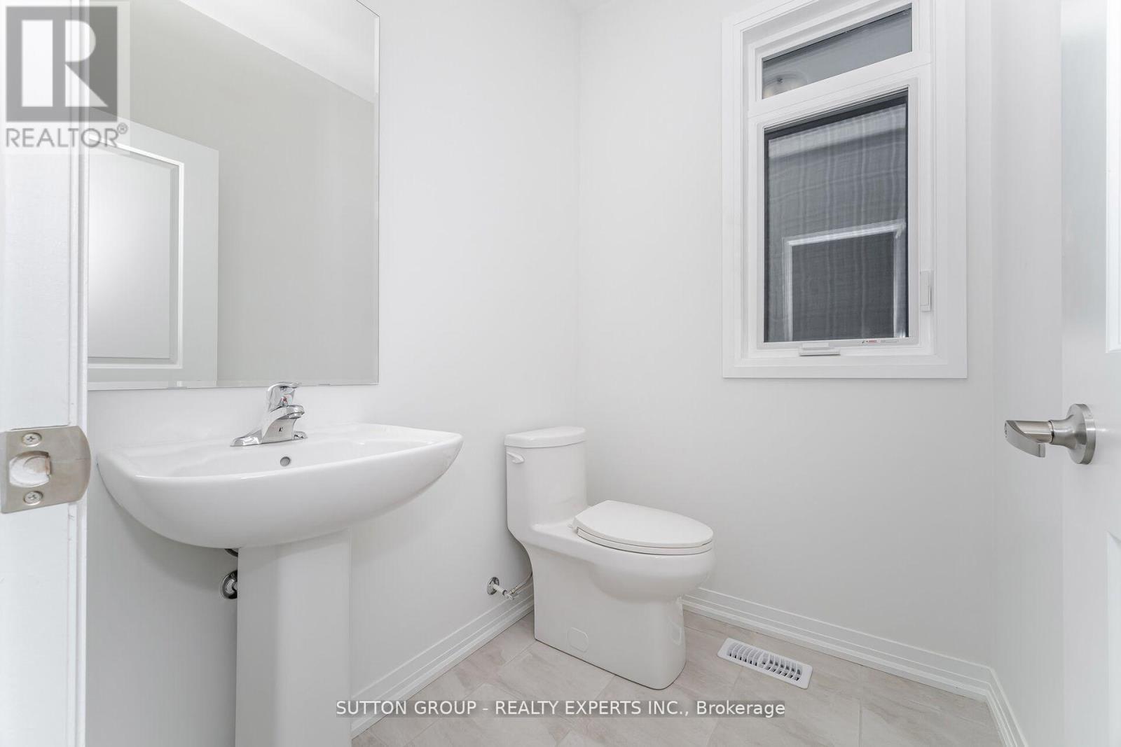 6 Raja Street, Brampton, Ontario  L6P 3K8 - Photo 17 - W12486313