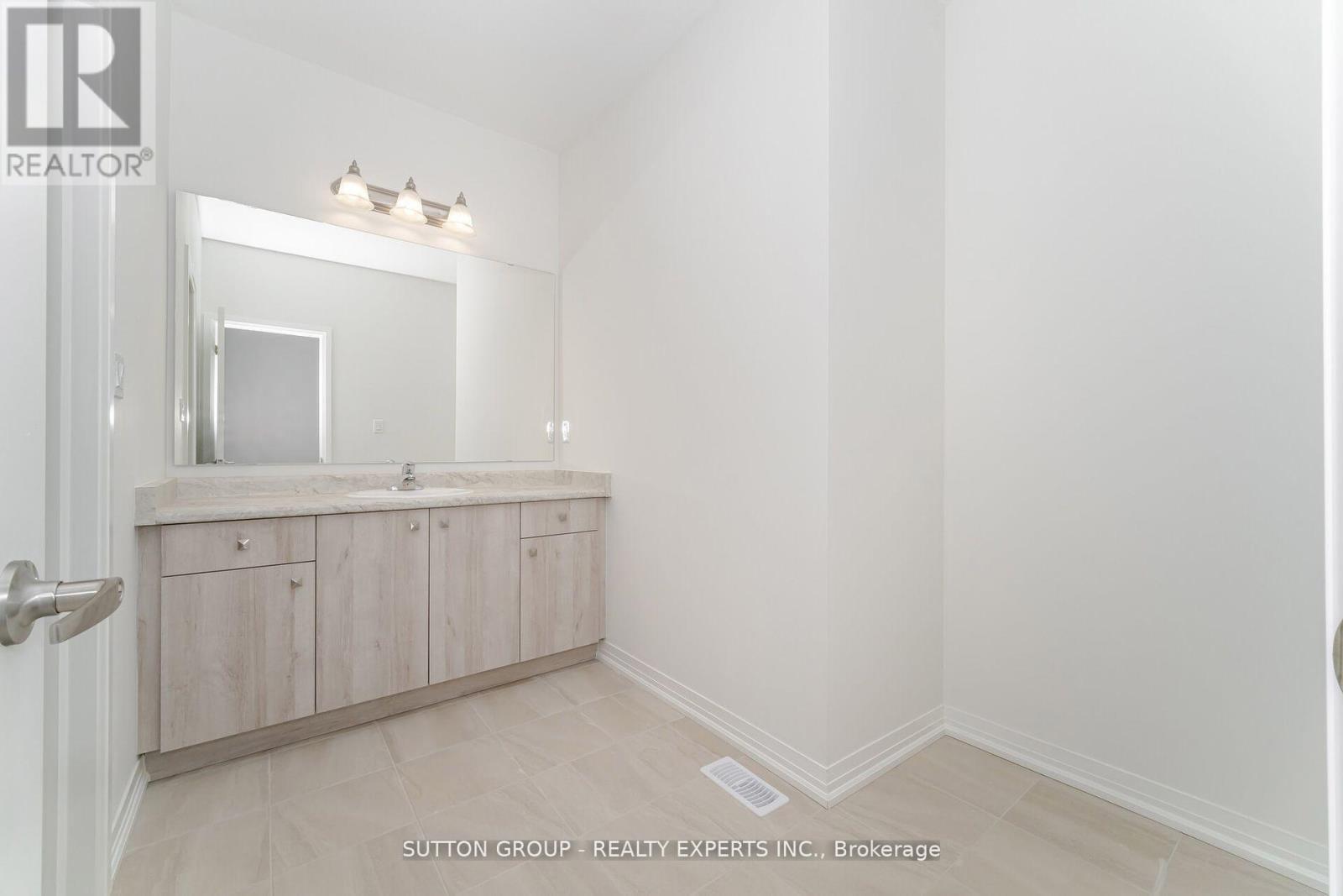 6 Raja Street, Brampton, Ontario  L6P 3K8 - Photo 36 - W12486313