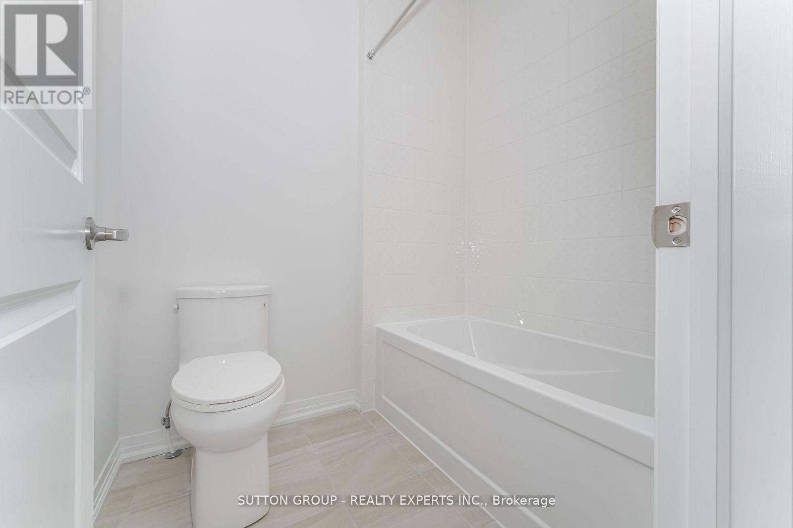 6 Raja Street, Brampton, Ontario  L6P 3K8 - Photo 38 - W12486313