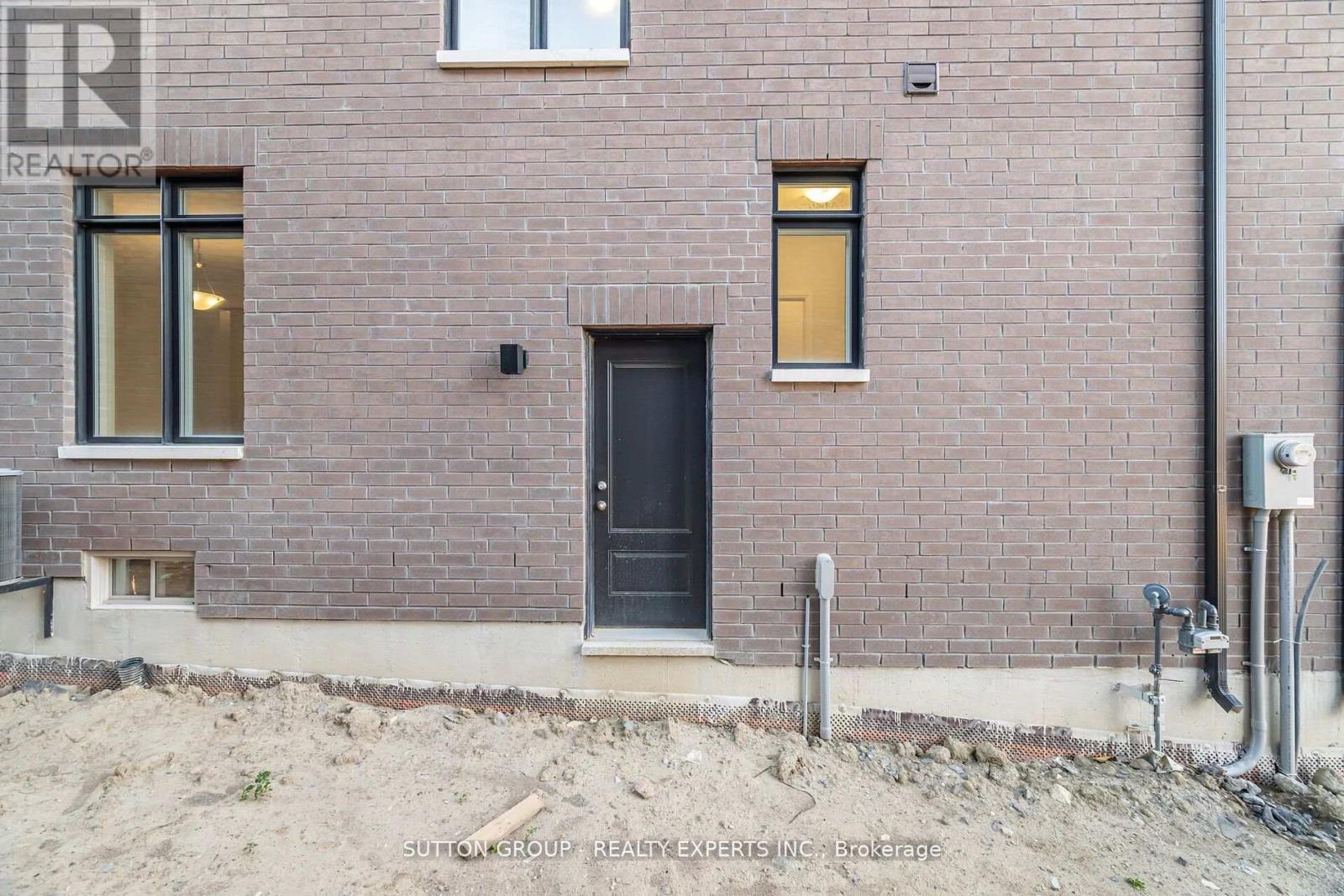 6 Raja Street, Brampton, Ontario  L6P 3K8 - Photo 40 - W12486313