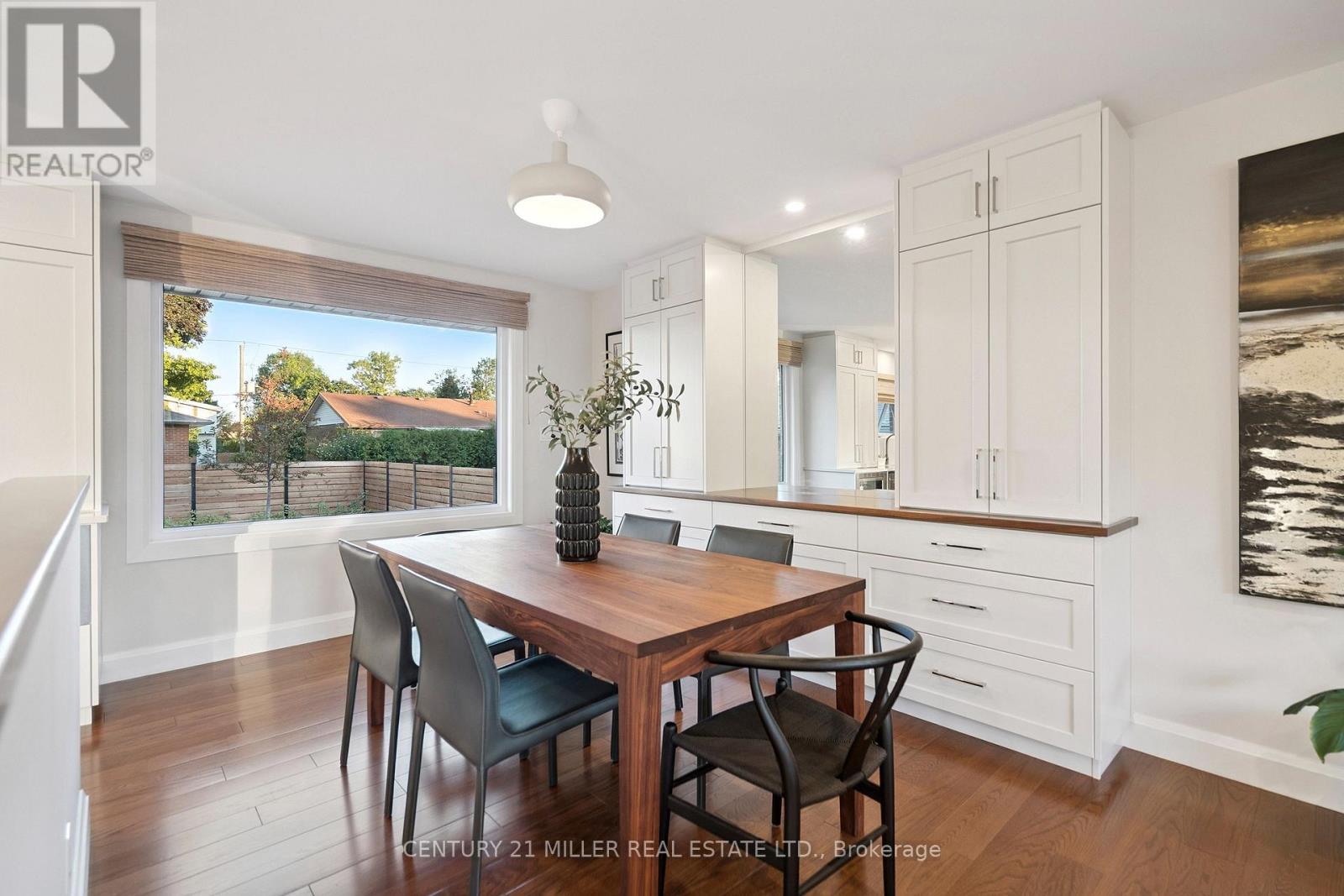 238 Slater Crescent, Oakville, Ontario  L6K 2C8 - Photo 15 - W12486314