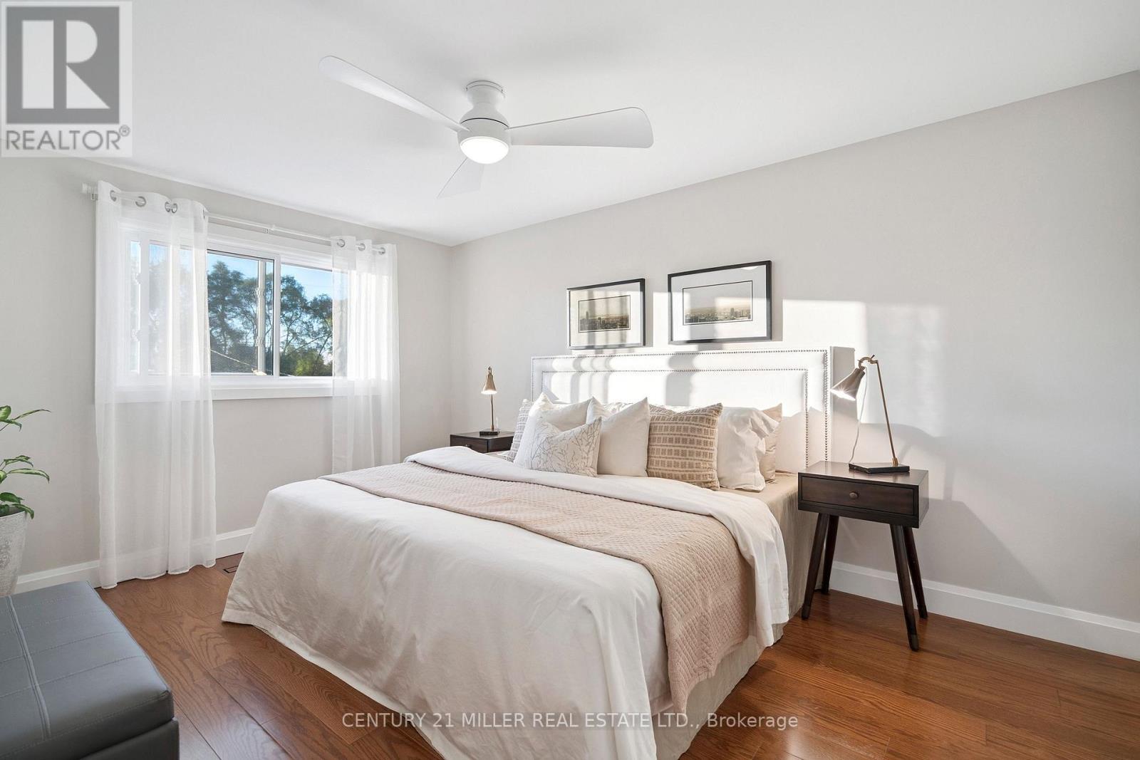 238 Slater Crescent, Oakville, Ontario  L6K 2C8 - Photo 18 - W12486314