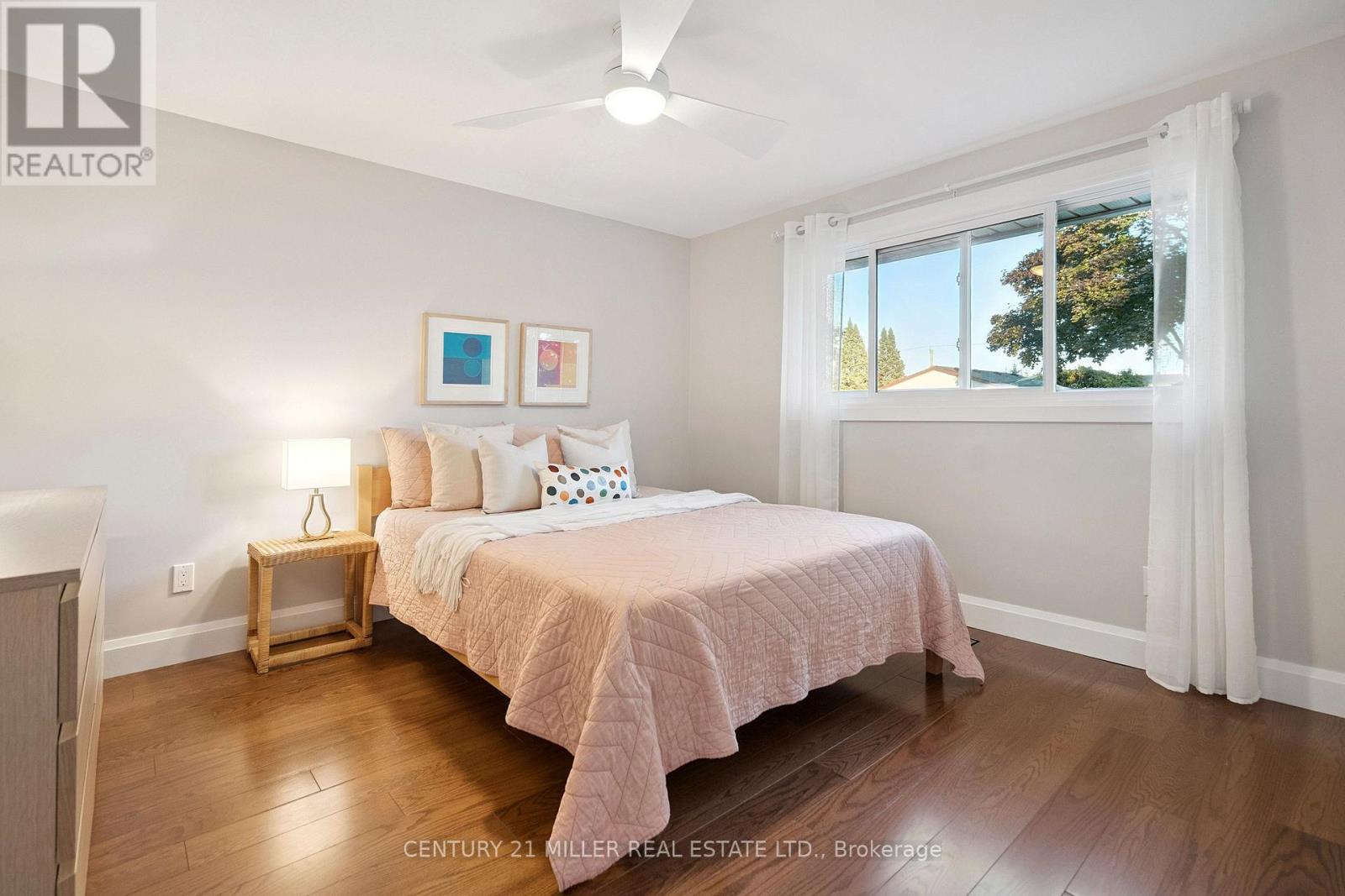 238 Slater Crescent, Oakville, Ontario  L6K 2C8 - Photo 20 - W12486314