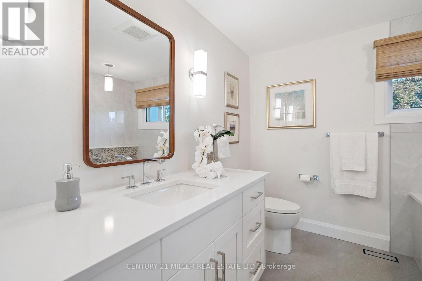 238 Slater Crescent, Oakville, Ontario  L6K 2C8 - Photo 22 - W12486314