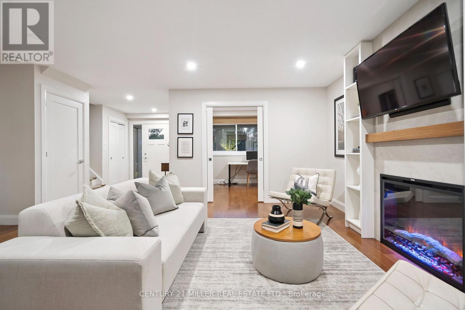 238 Slater Crescent, Oakville, Ontario  L6K 2C8 - Photo 26 - W12486314