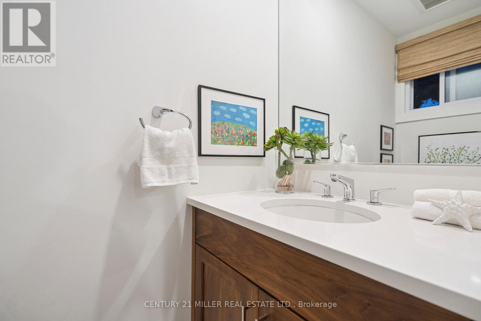 238 Slater Crescent, Oakville, Ontario  L6K 2C8 - Photo 28 - W12486314