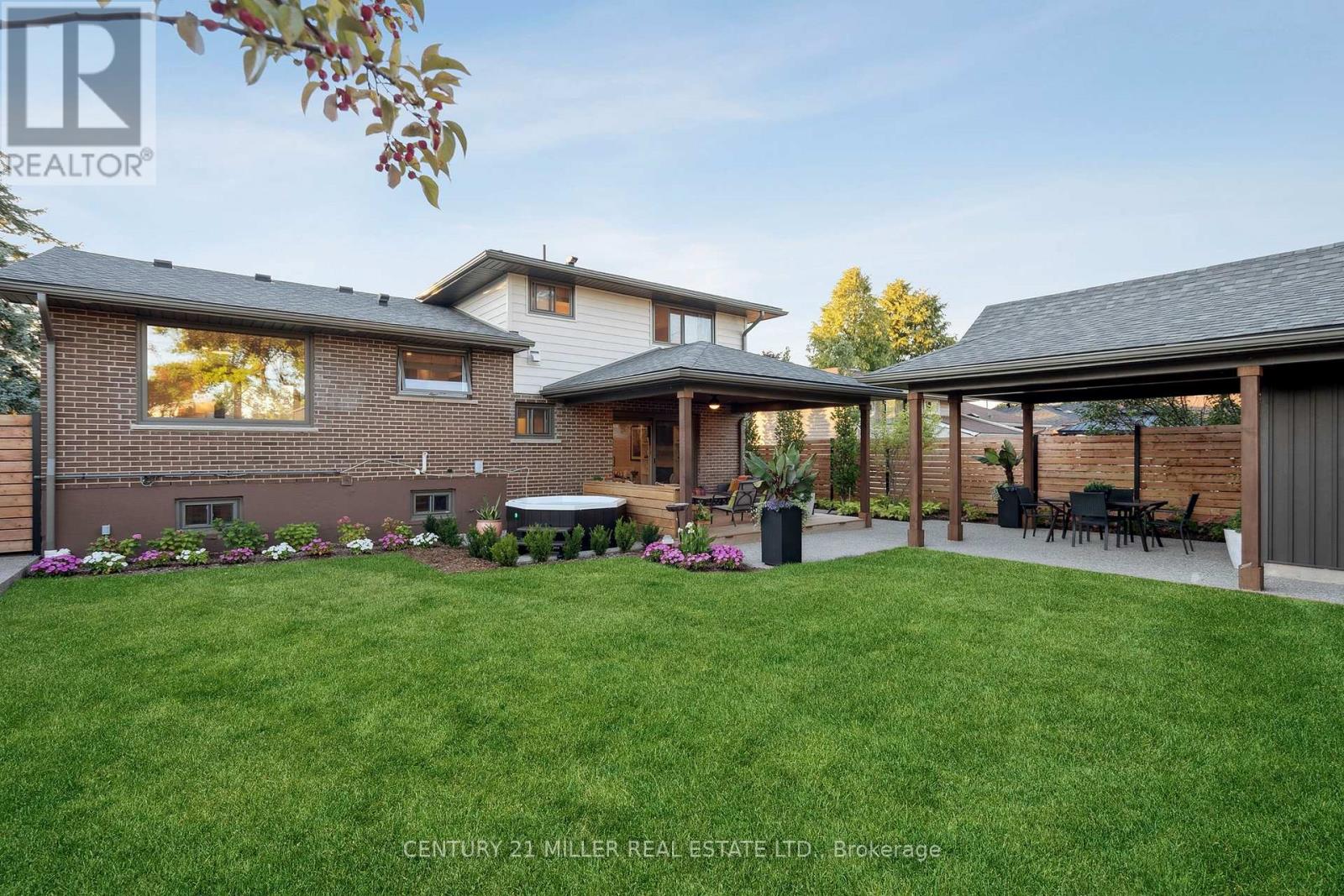 238 Slater Crescent, Oakville, Ontario  L6K 2C8 - Photo 29 - W12486314