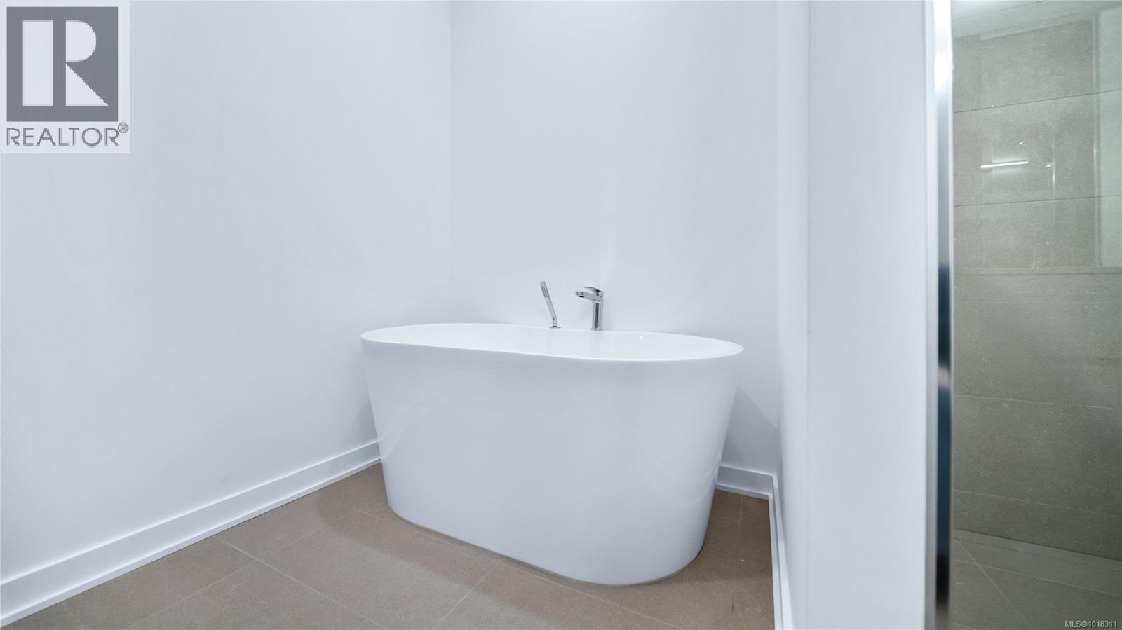 3700 Kootenay Pl, Saanich, British Columbia  V8P 2G2 - Photo 34 - 1018311