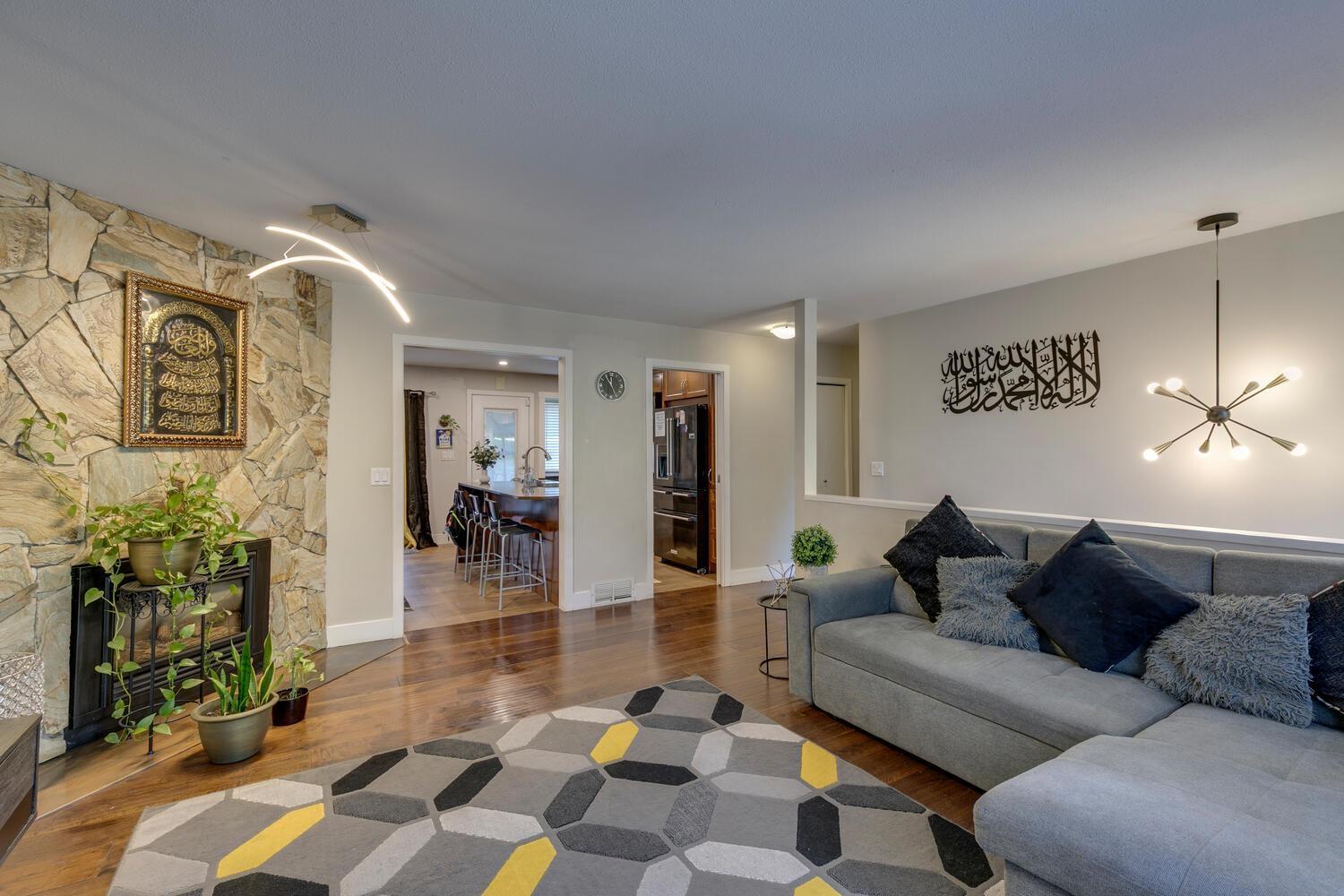 14686 St. Andrews Drive, Surrey, British Columbia  V3R 5V4 - Photo 8 - R3062546