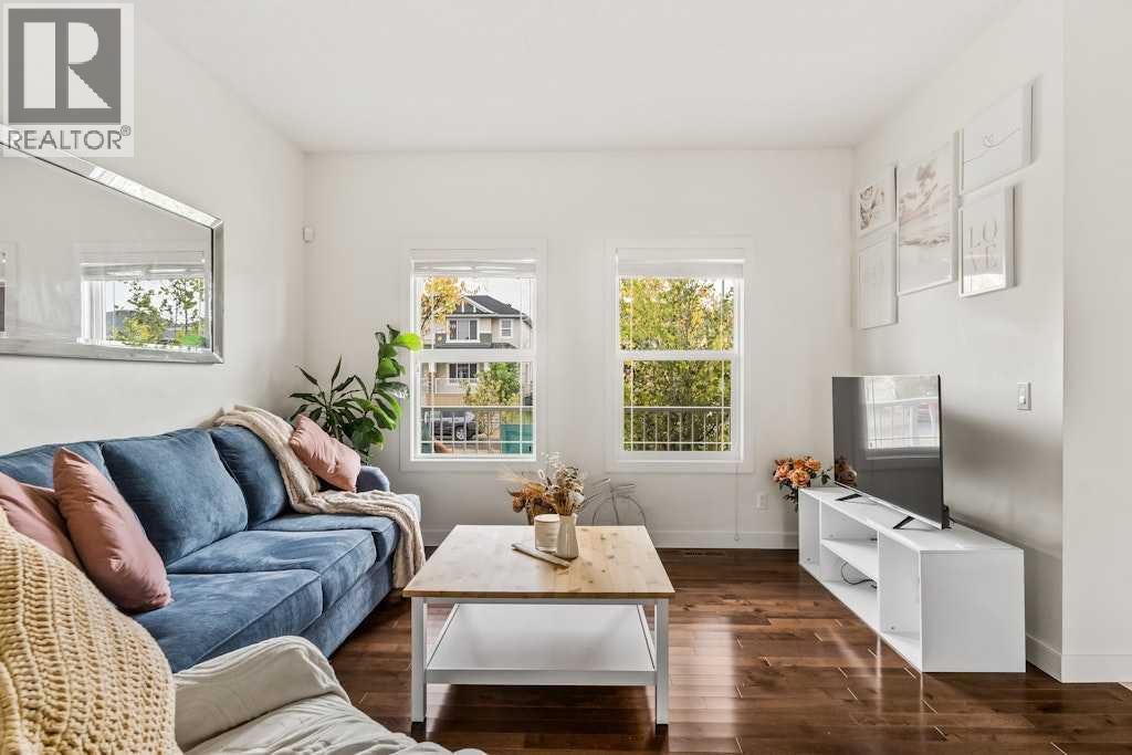 286 Redstone Drive Ne, Calgary, Alberta  T3N 0N4 - Photo 5 - A2259980