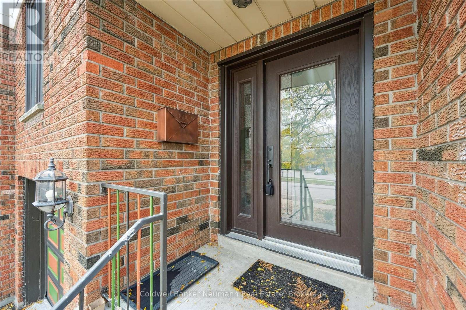 51 Dovercliffe Road, Guelph, Ontario  N1G 3A5 - Photo 2 - X12486471