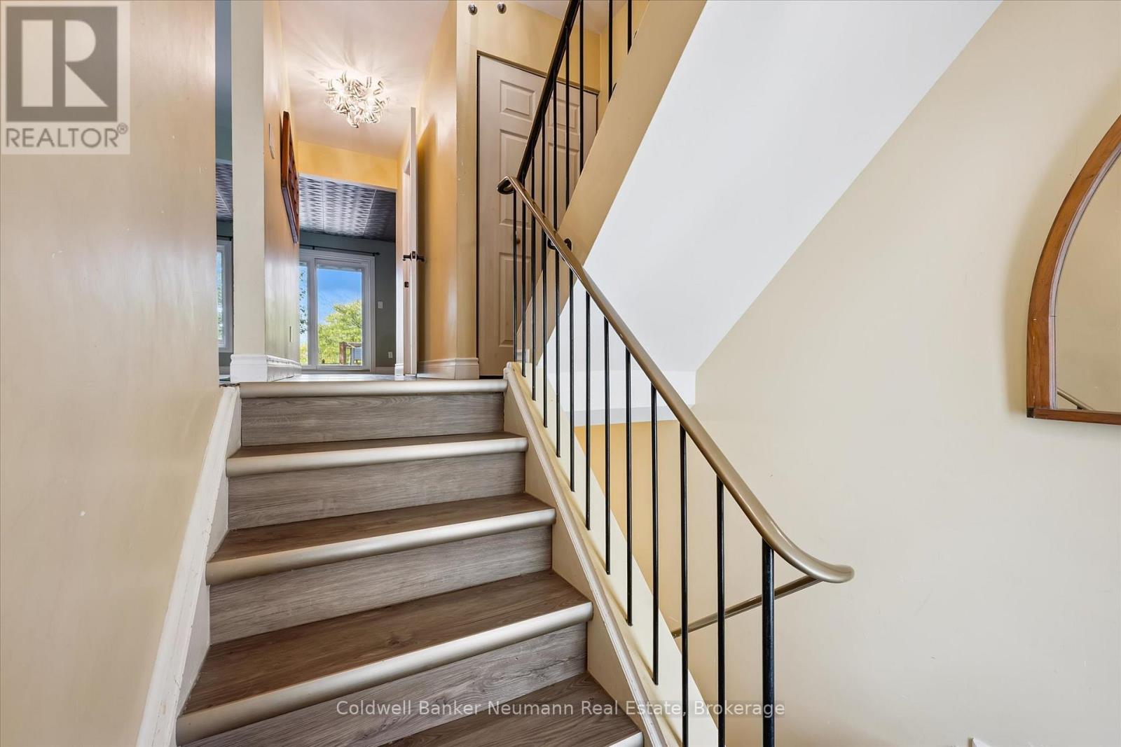 51 Dovercliffe Road, Guelph, Ontario  N1G 3A5 - Photo 3 - X12486471