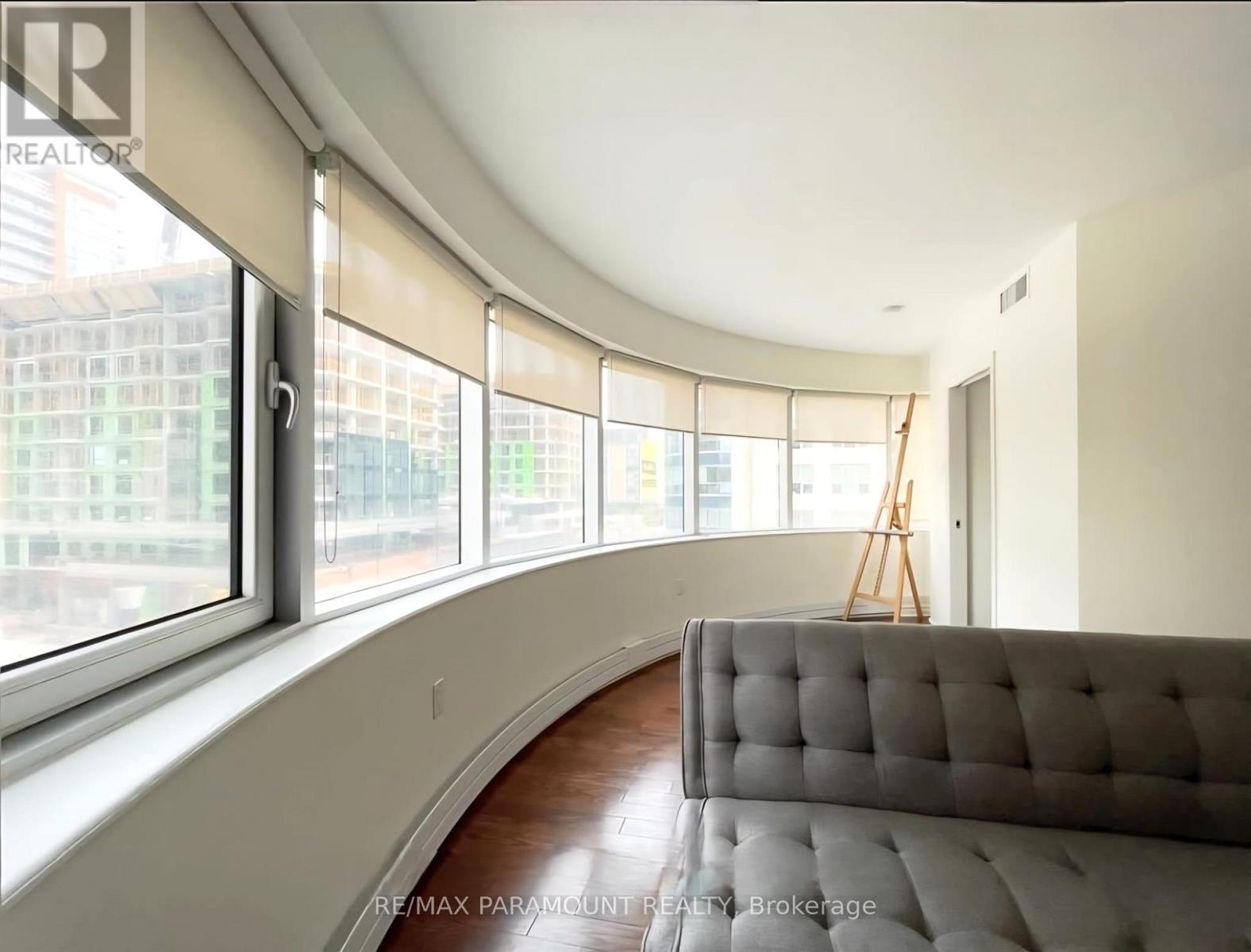 404 - 234 Rideau Street, Ottawa, Ontario  K1W 5X8 - Photo 12 - X12486320