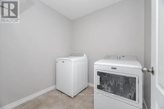 419 Alan Crescent, Woodstock, Ontario  N4S 0B9 - Photo 21 - X12486338