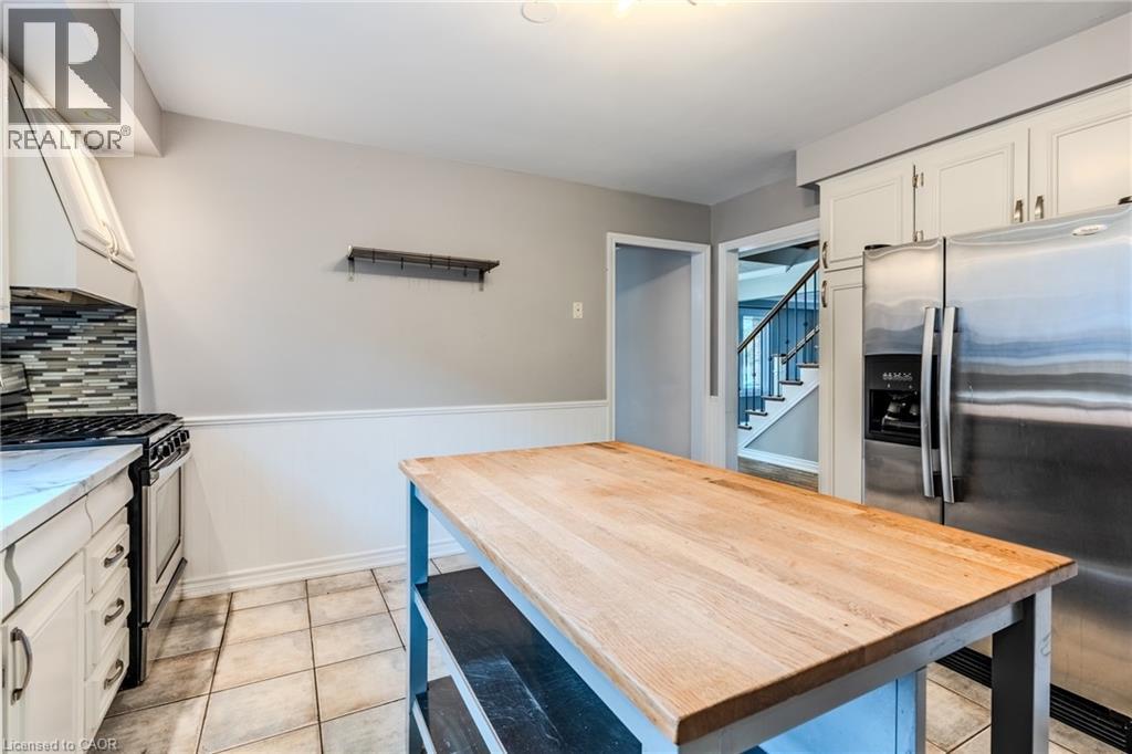 158 Chester Avenue, Hamilton, Ontario  L9C 2X1 - Photo 11 - 40782068