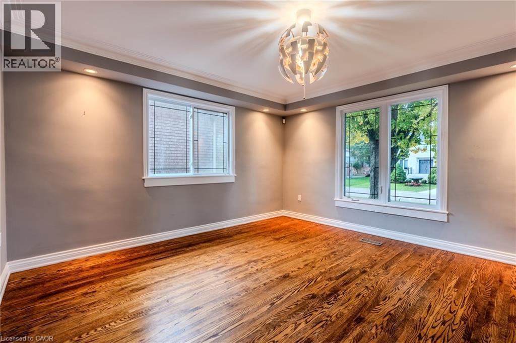 158 Chester Avenue, Hamilton, Ontario  L9C 2X1 - Photo 5 - 40782068