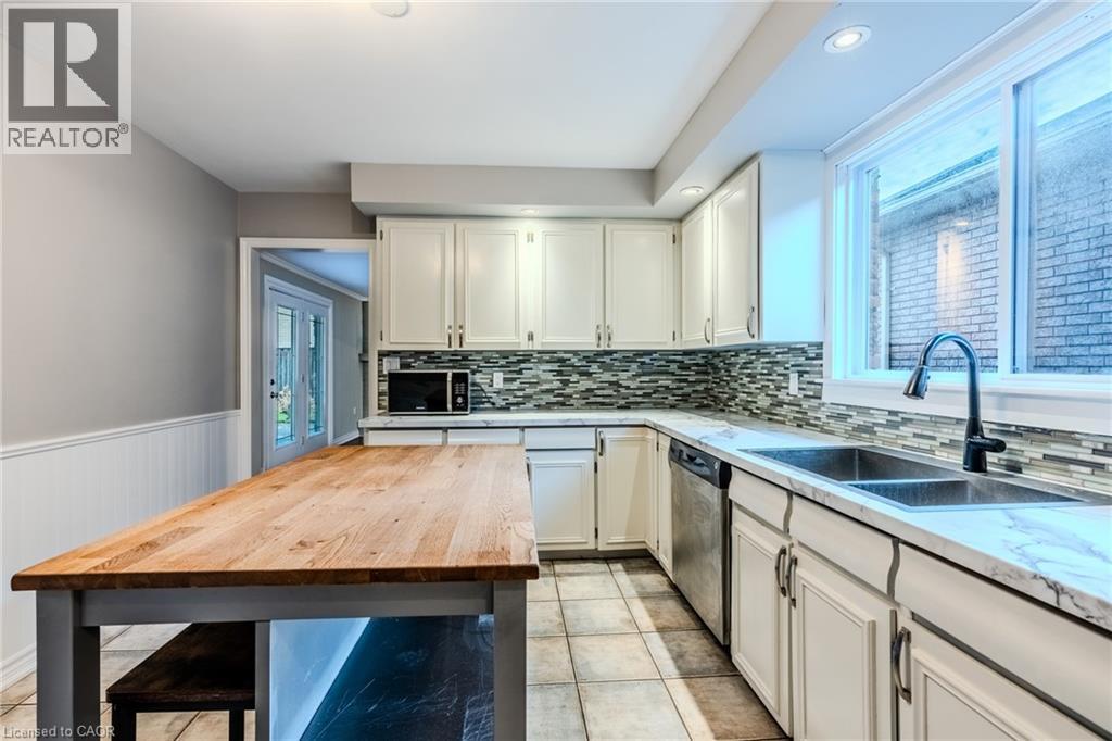 158 Chester Avenue, Hamilton, Ontario  L9C 2X1 - Photo 9 - 40782068