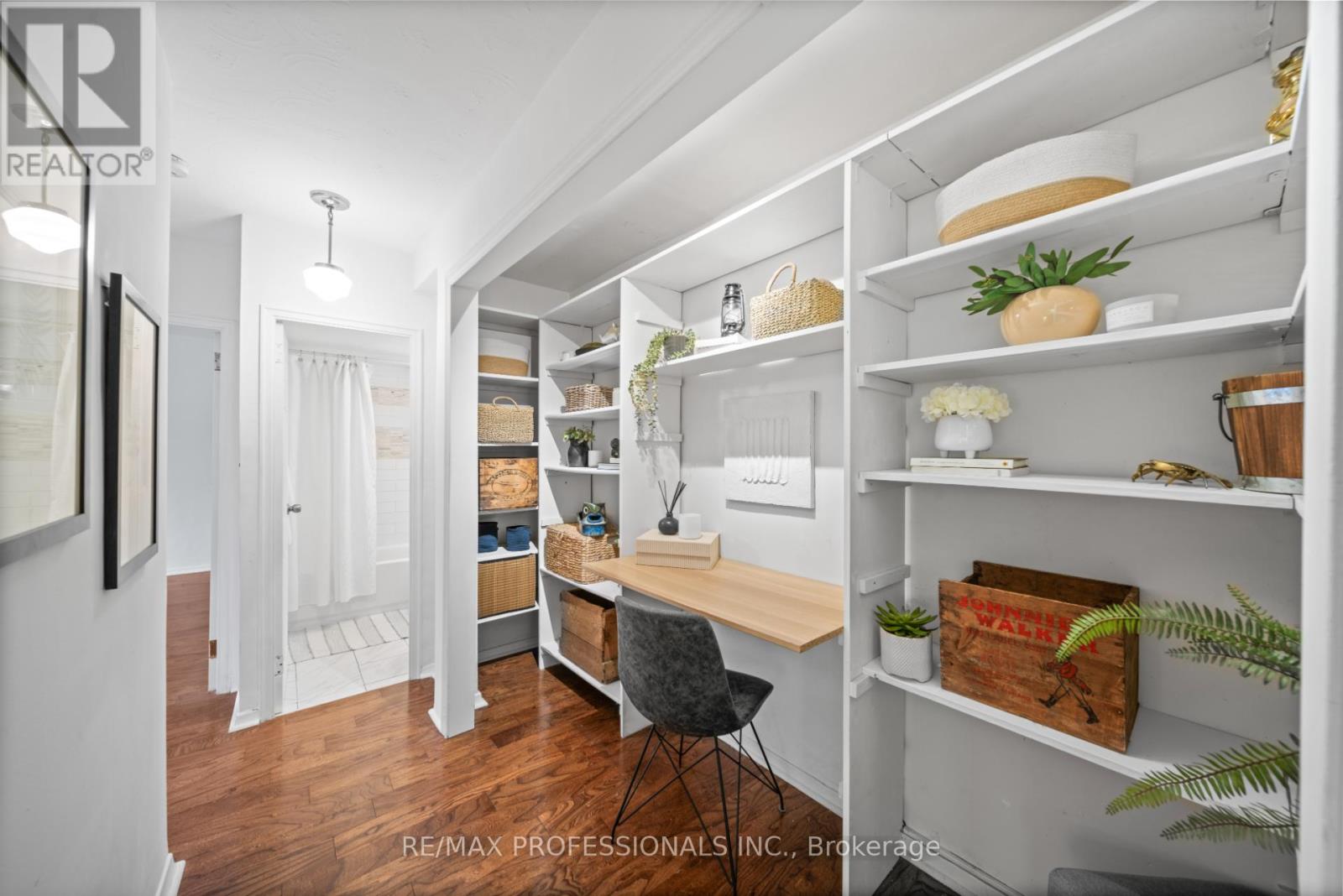 216 - 100 Coe Hill Drive, Toronto, Ontario  M6S 3E1 - Photo 14 - W12289884