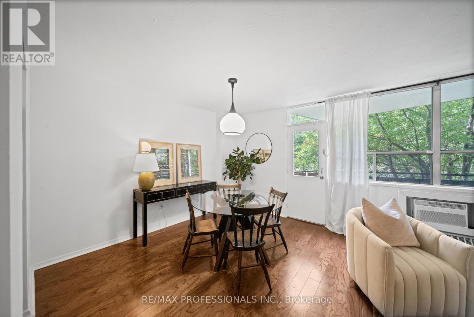 216 - 100 Coe Hill Drive, Toronto, Ontario  M6S 3E1 - Photo 11 - W12289884