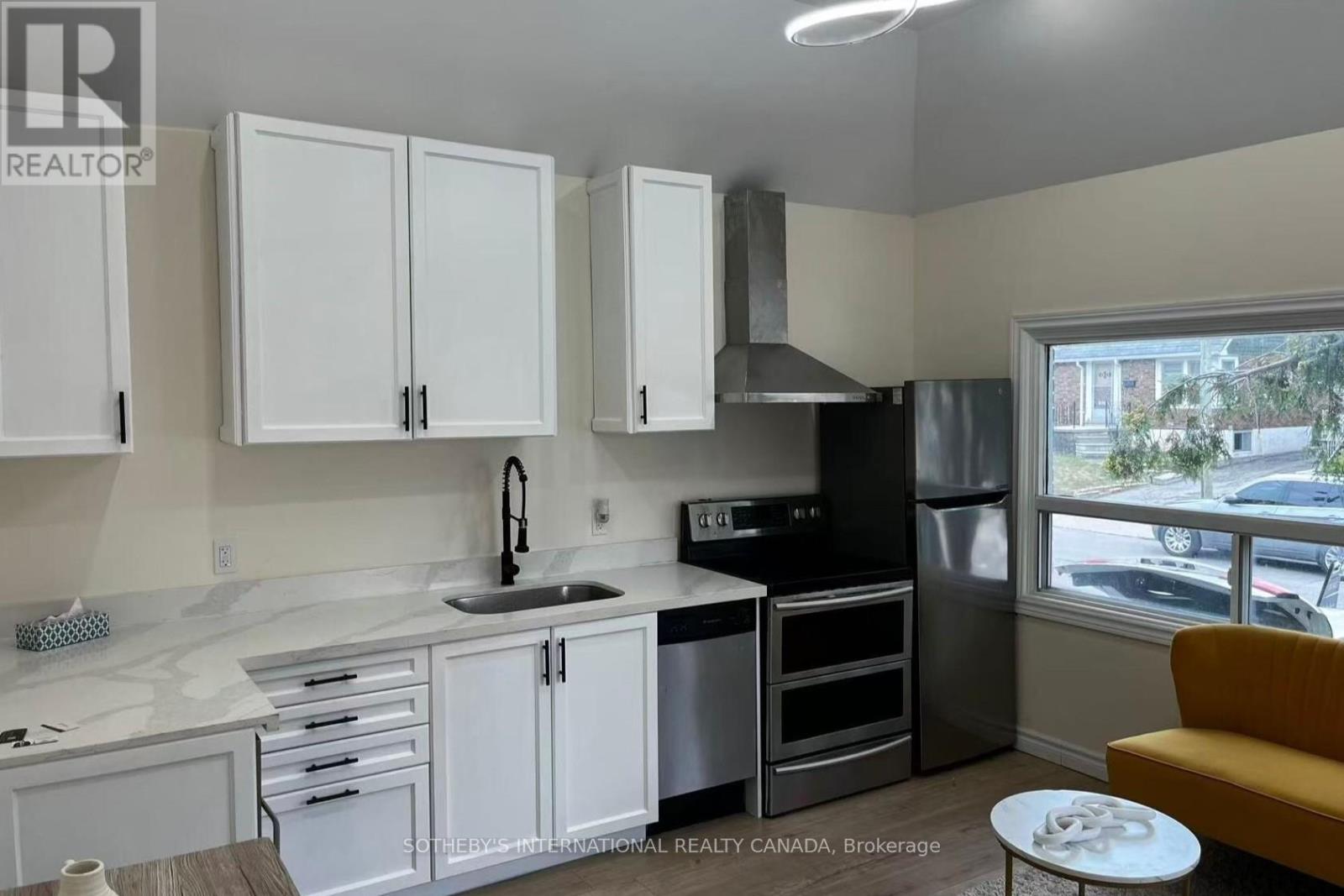 70 DUNRAVEN DRIVE, Toronto, Ontario