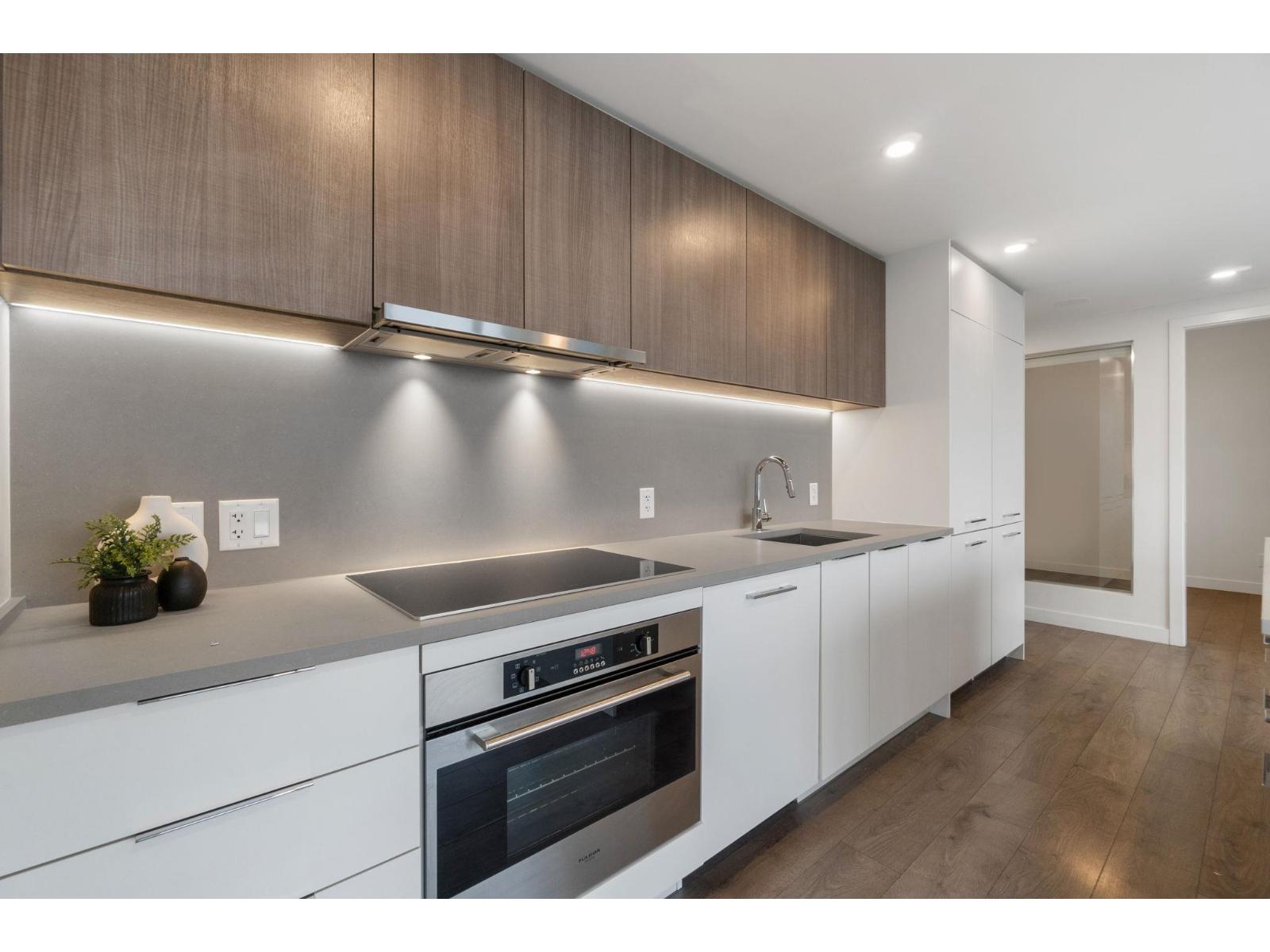 801 13318 104 Avenue, Surrey, British Columbia  V3T 0R2 - Photo 7 - R3062634