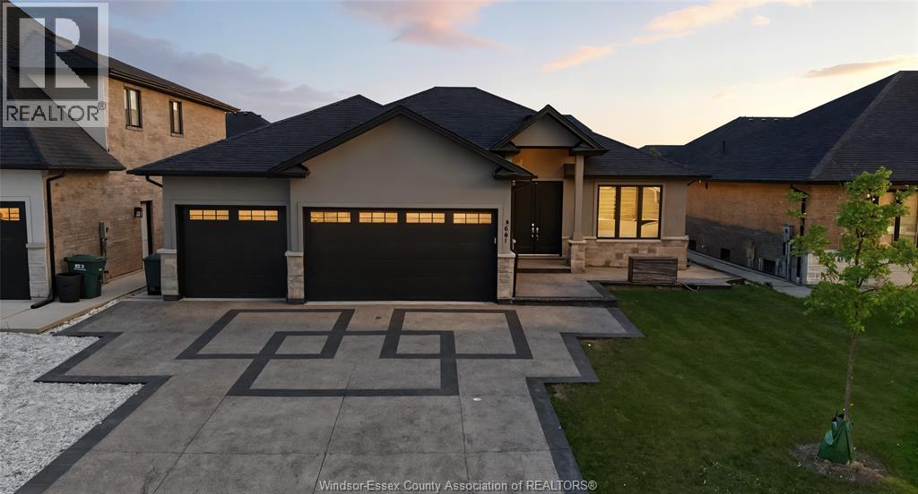 1541 CLEARWATER AVENUE, Windsor, Ontario