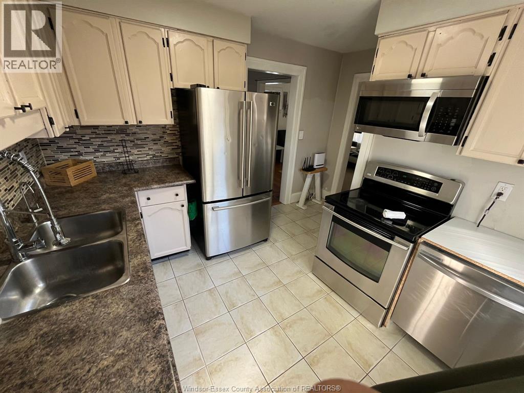 1642 Adanac Avenue, Windsor, Ontario  N9B 1N6 - Photo 6 - 25027404