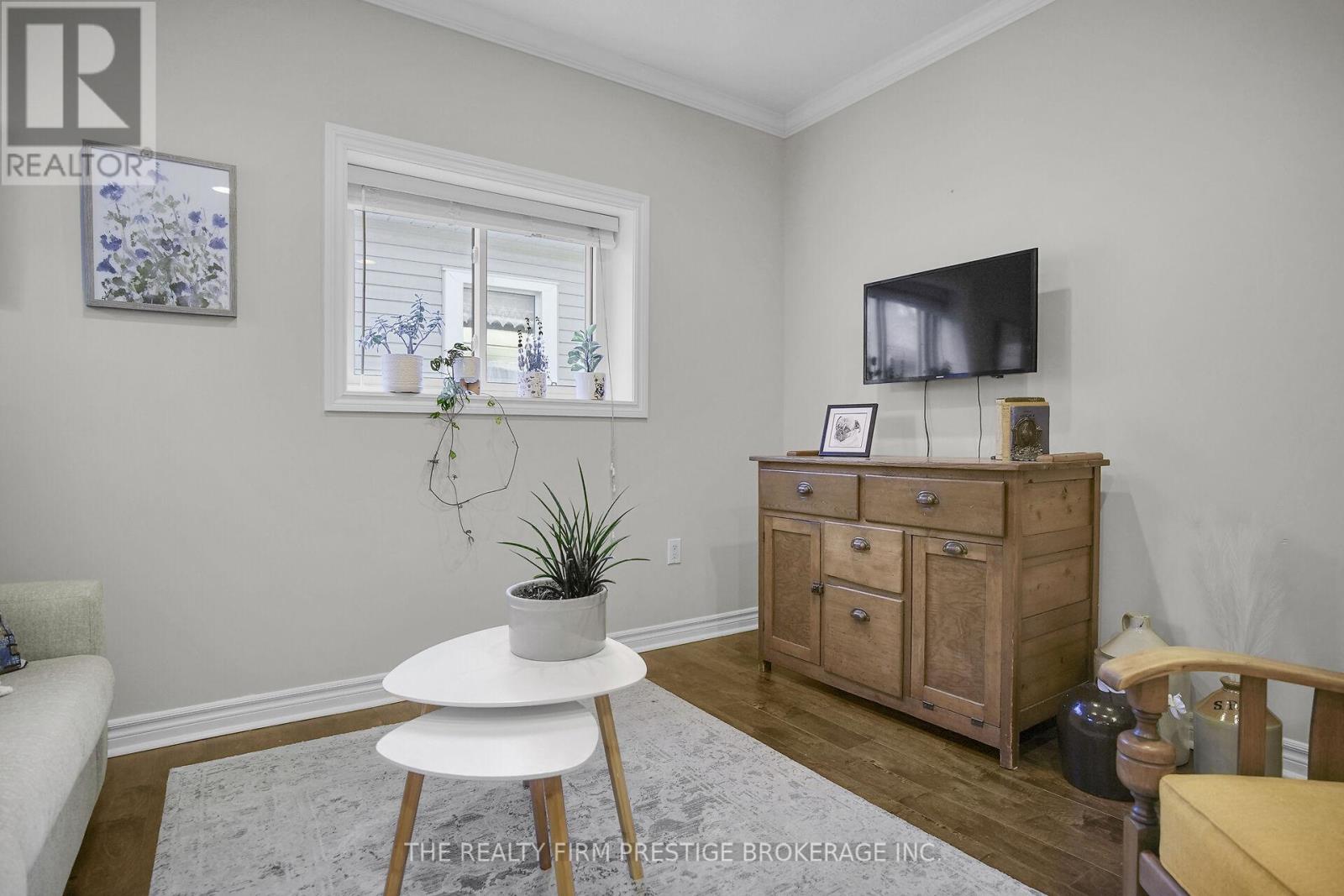 60 Bruce Street, London South, Ontario  N6C 1G6 - Photo 6 - X12485926