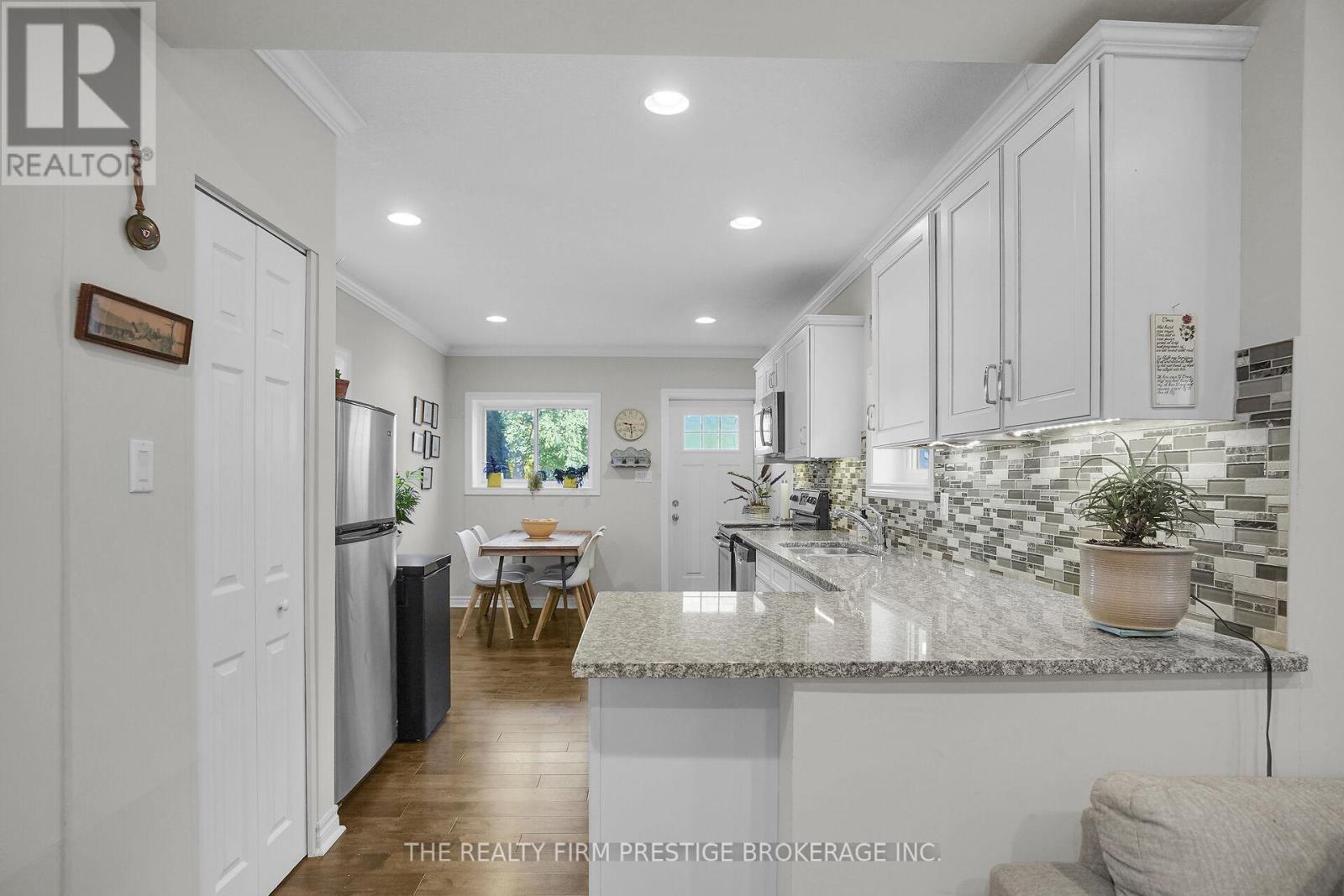 60 Bruce Street, London South, Ontario  N6C 1G6 - Photo 7 - X12485926