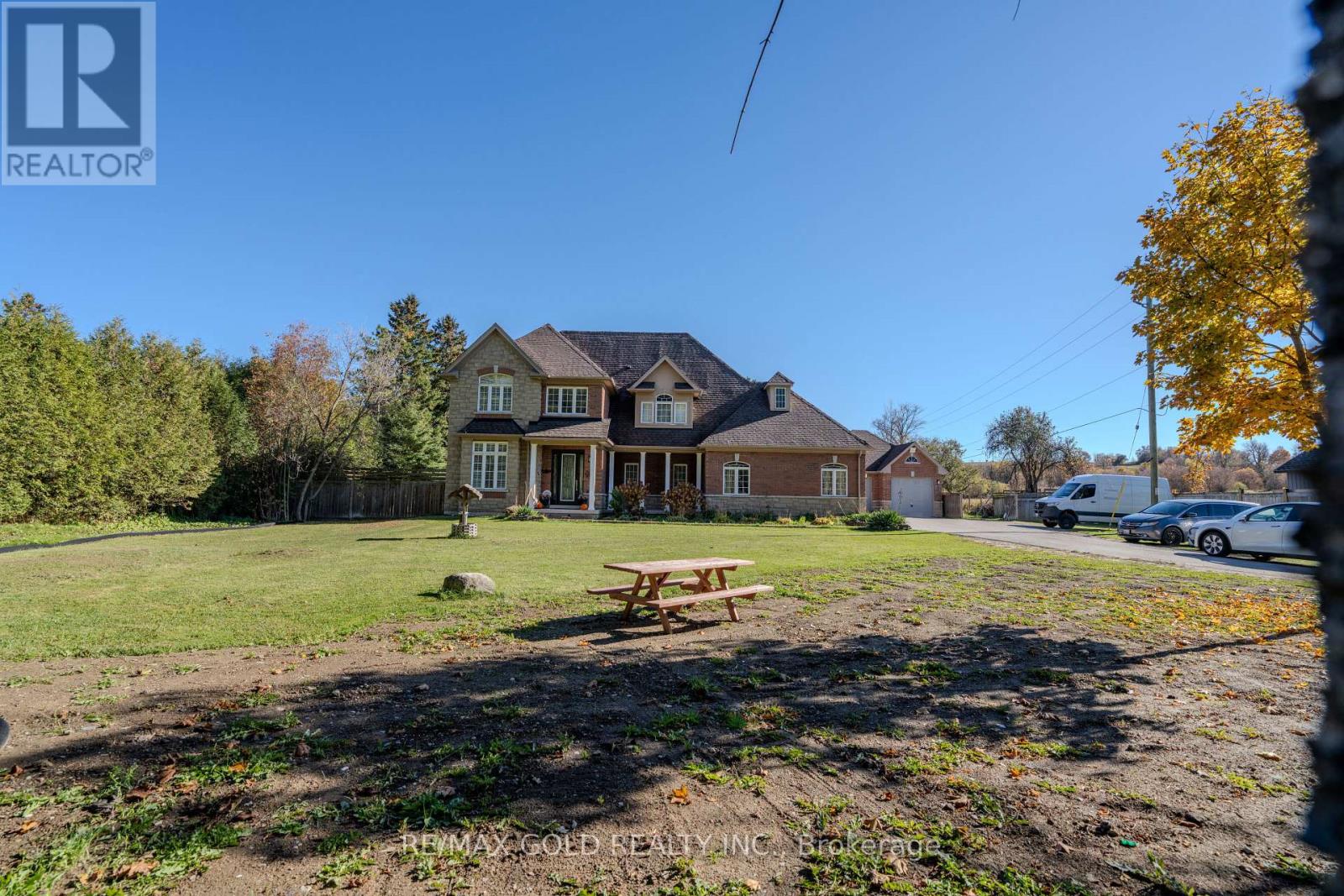 9465 17th Side Road, Erin, Ontario  N0B 1Z0 - Photo 2 - X12482350