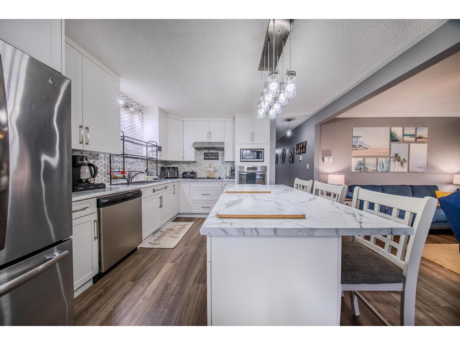 45440 WELLINGTON AVENUE, Chilliwack, British Columbia