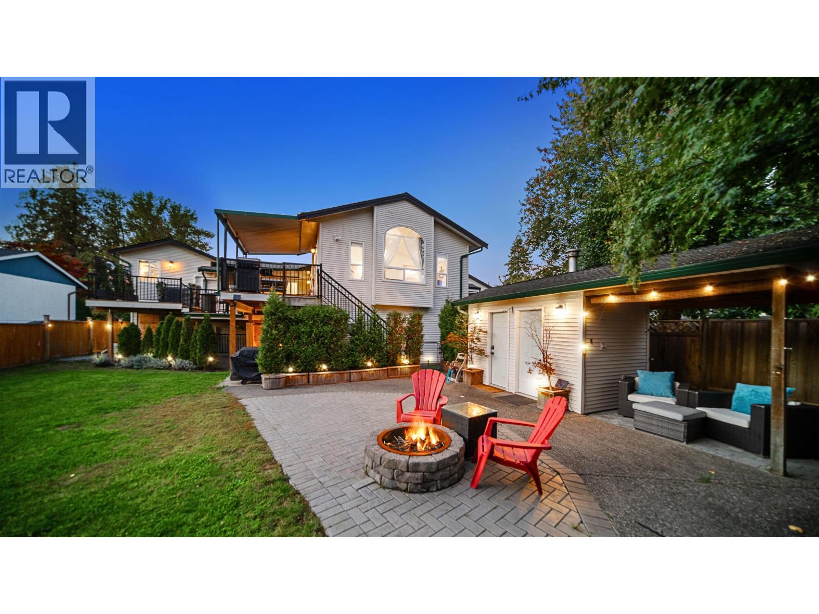 21124 Glenwood Avenue, Maple Ridge, British Columbia  V2X 8K5 - Photo 3 - R3058327