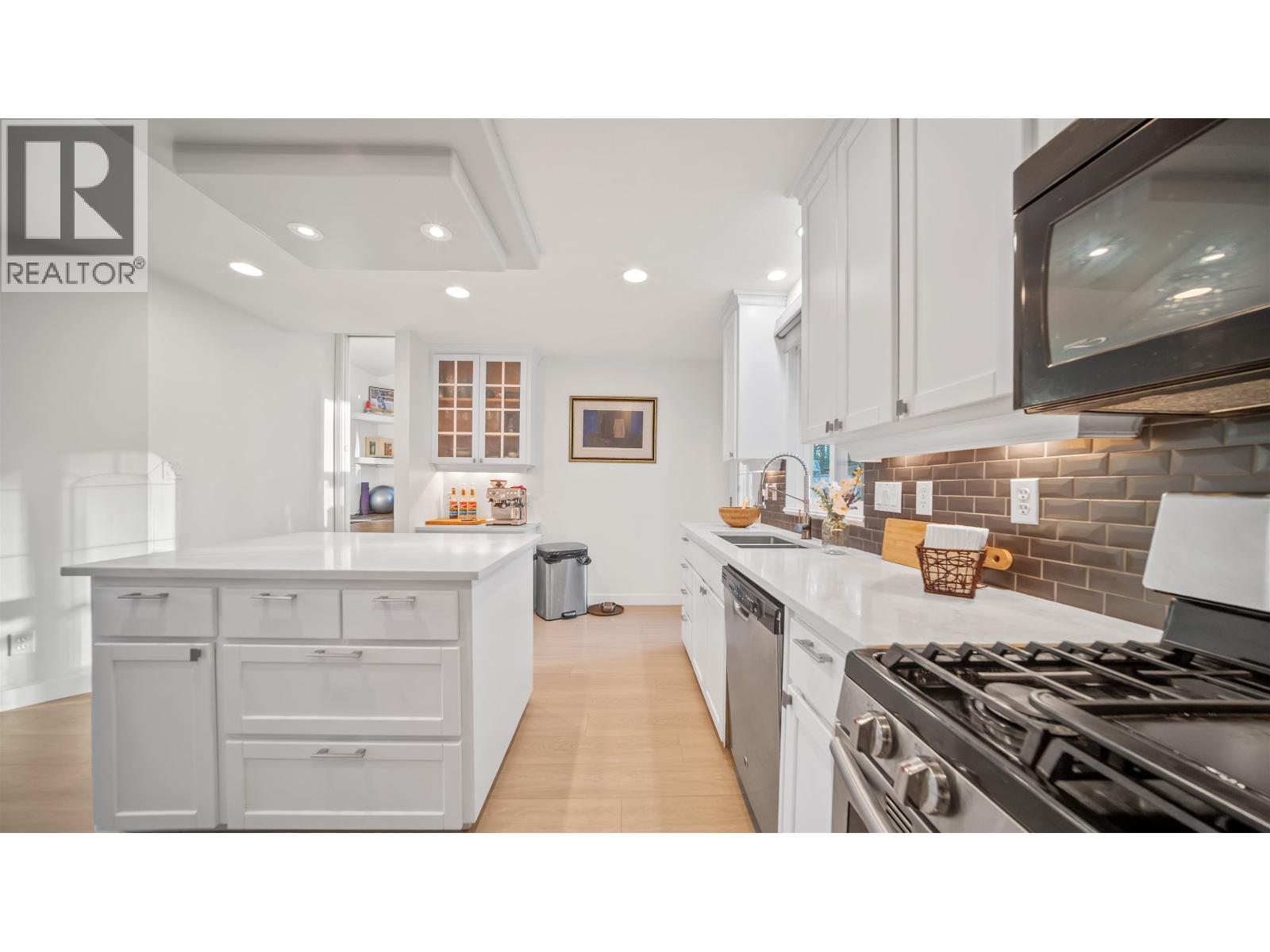 21124 Glenwood Avenue, Maple Ridge, British Columbia  V2X 8K5 - Photo 12 - R3058327